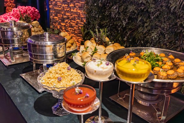 How Can You Transform Your Home into a British-Style Kitchen, Restaurant, and Bar?